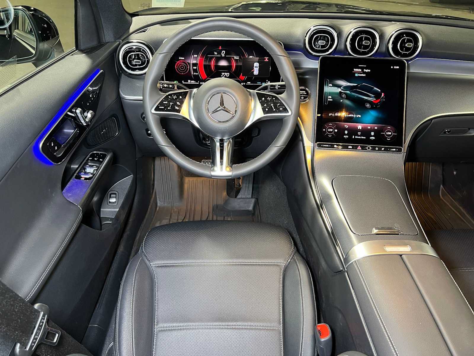 Certified 2026 Mercedes-Benz GLC 300 4MATIC image 43