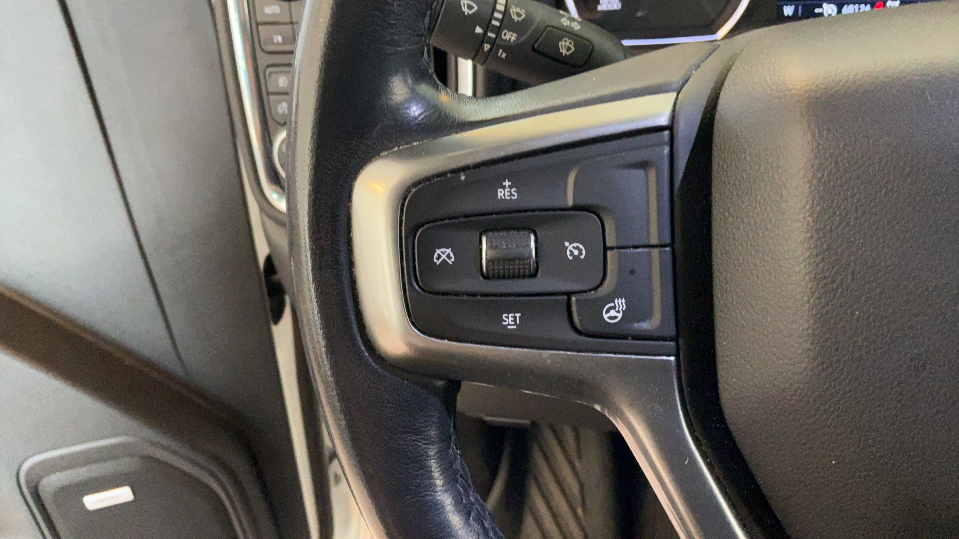 Used 2021 Chevrolet Silverado 1500 LT Trail Boss w/ Convenience Package II AWD/4WD image 21