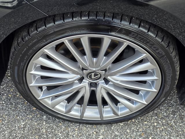 Certified 2025 Lexus IS 300 w/ Premium Package RWD image 32