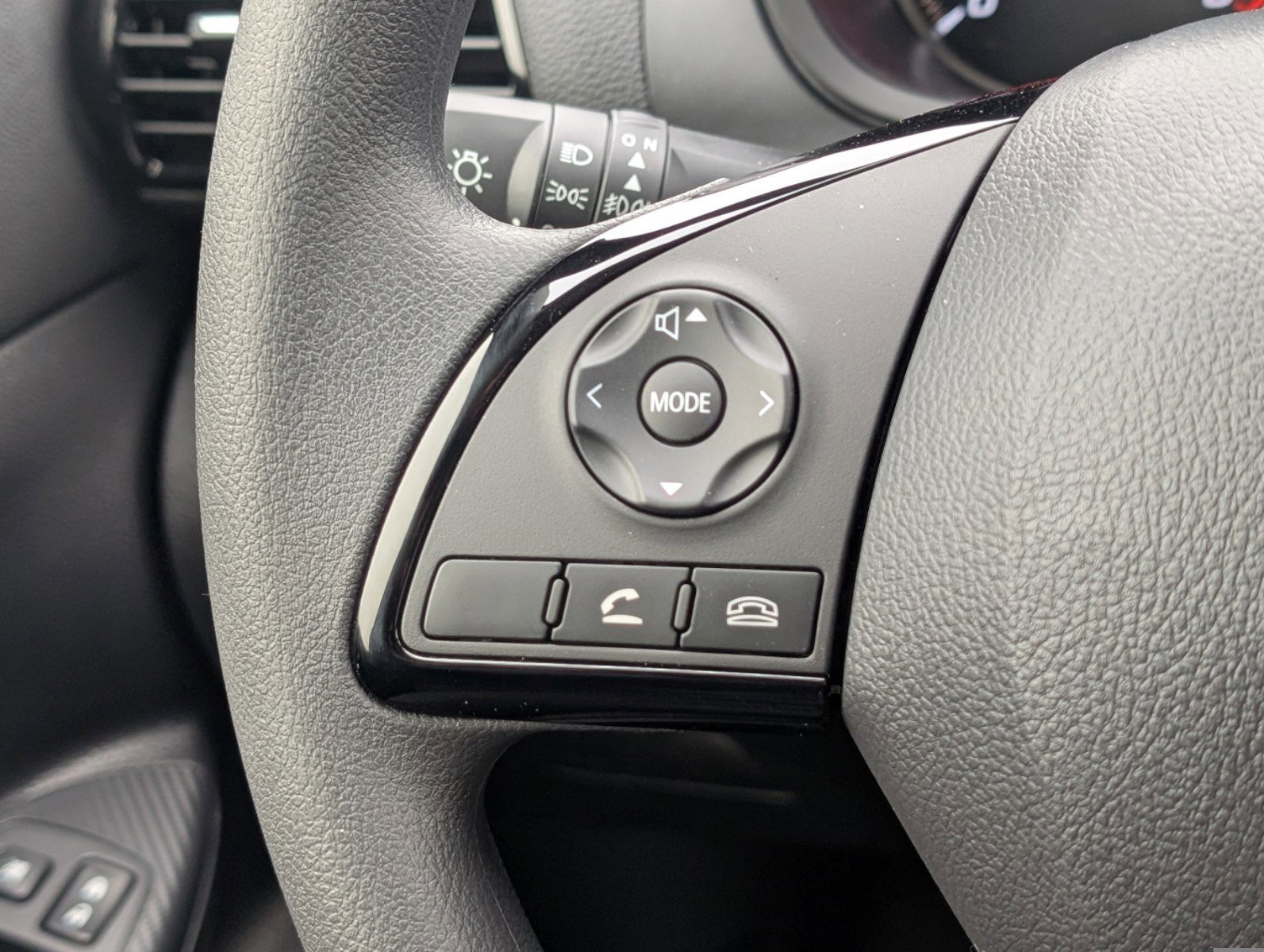 New 2025 Mitsubishi Eclipse Cross ES image 17