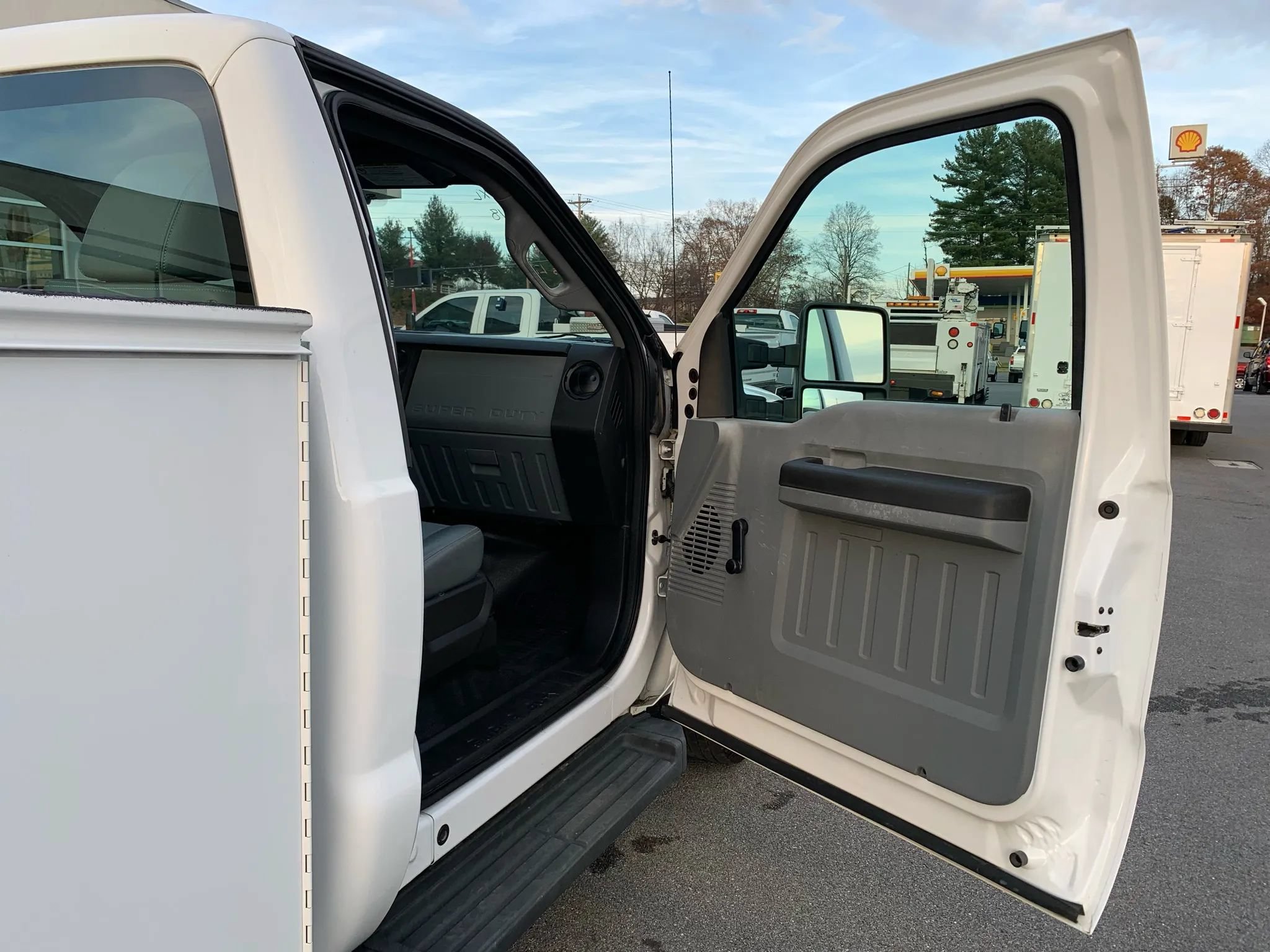 Used 2015 Ford F250 XL RWD image 19