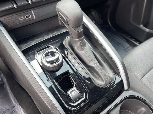 Used 2024 Chevrolet Colorado Trail Boss AWD/4WD image 22