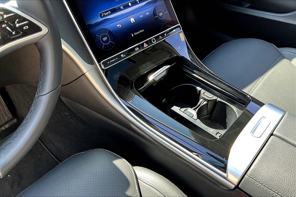 Used 2025 Mercedes-Benz C 300 4MATIC Sedan image 14
