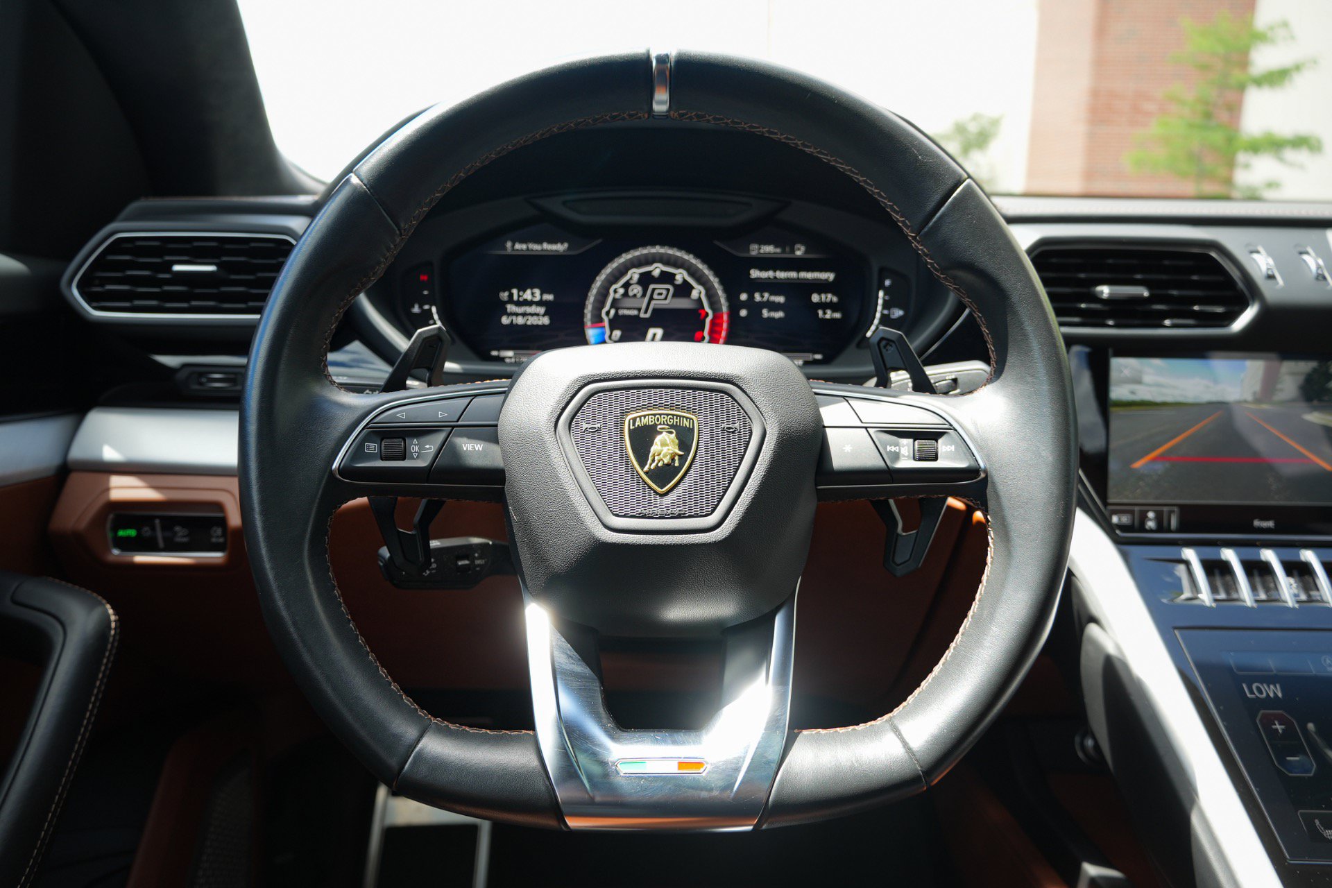Used 2020 Lamborghini Urus AWD/4WD image 19