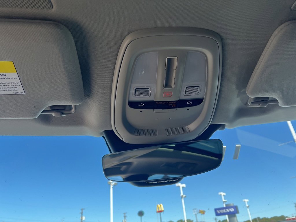 Certified 2025 Volvo XC90 B5 Plus image 24