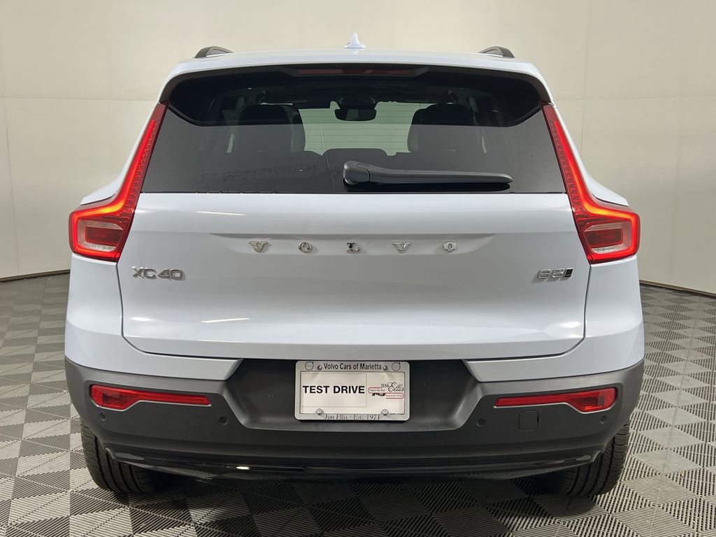 New 2026 Volvo XC40 B5 Plus w/ Protection Package Premier image 7