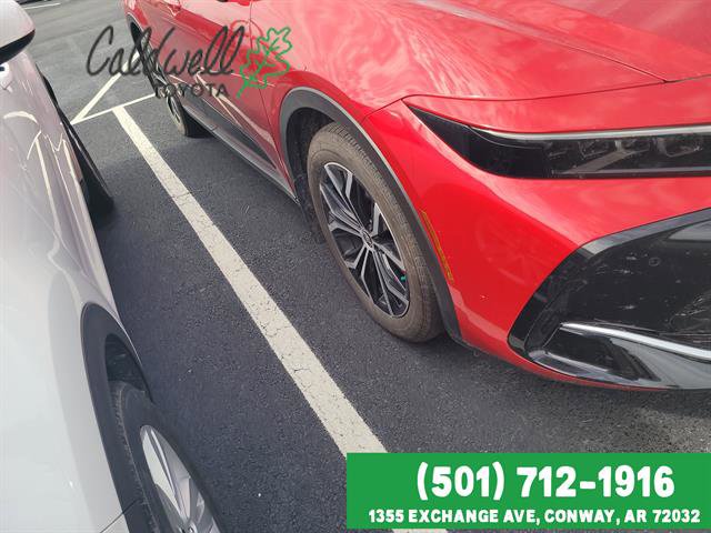 Used 2024 Toyota Crown Limited image 4