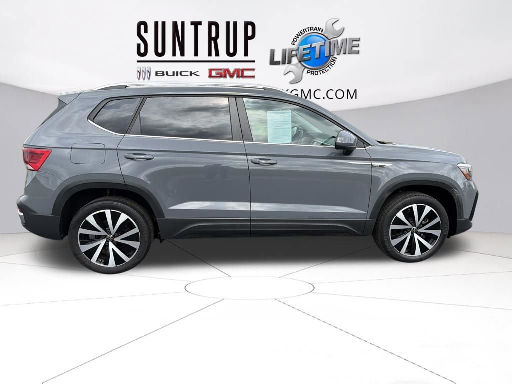 Used 2022 Volkswagen Taos SE image 7