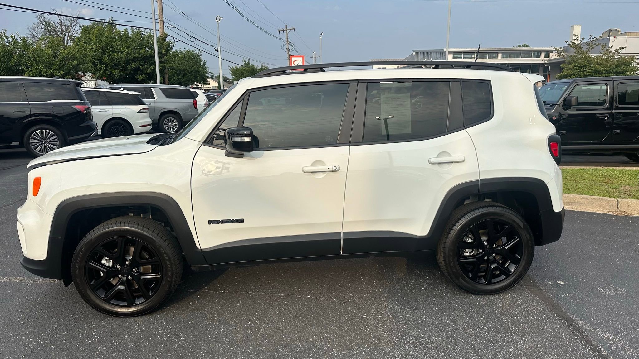 Used 2022 Jeep Renegade Altitude w/ Sun/Sound Group