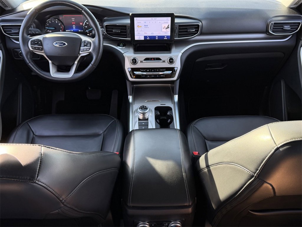 Used 2021 Ford Explorer XLT w/ Equipment Group 202A image 22