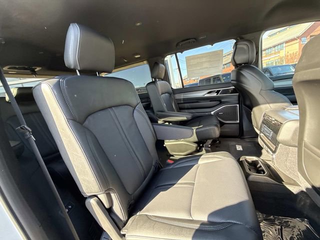 New 2026 Jeep Grand Wagoneer Limited w/ Convenience Group I image 33