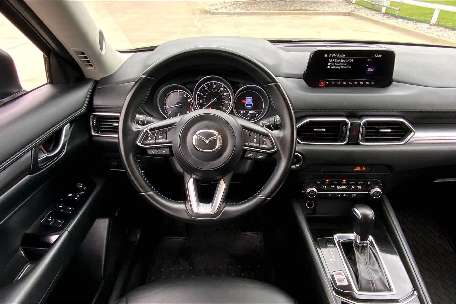 Used 2019 MAZDA CX-5 Touring image 6