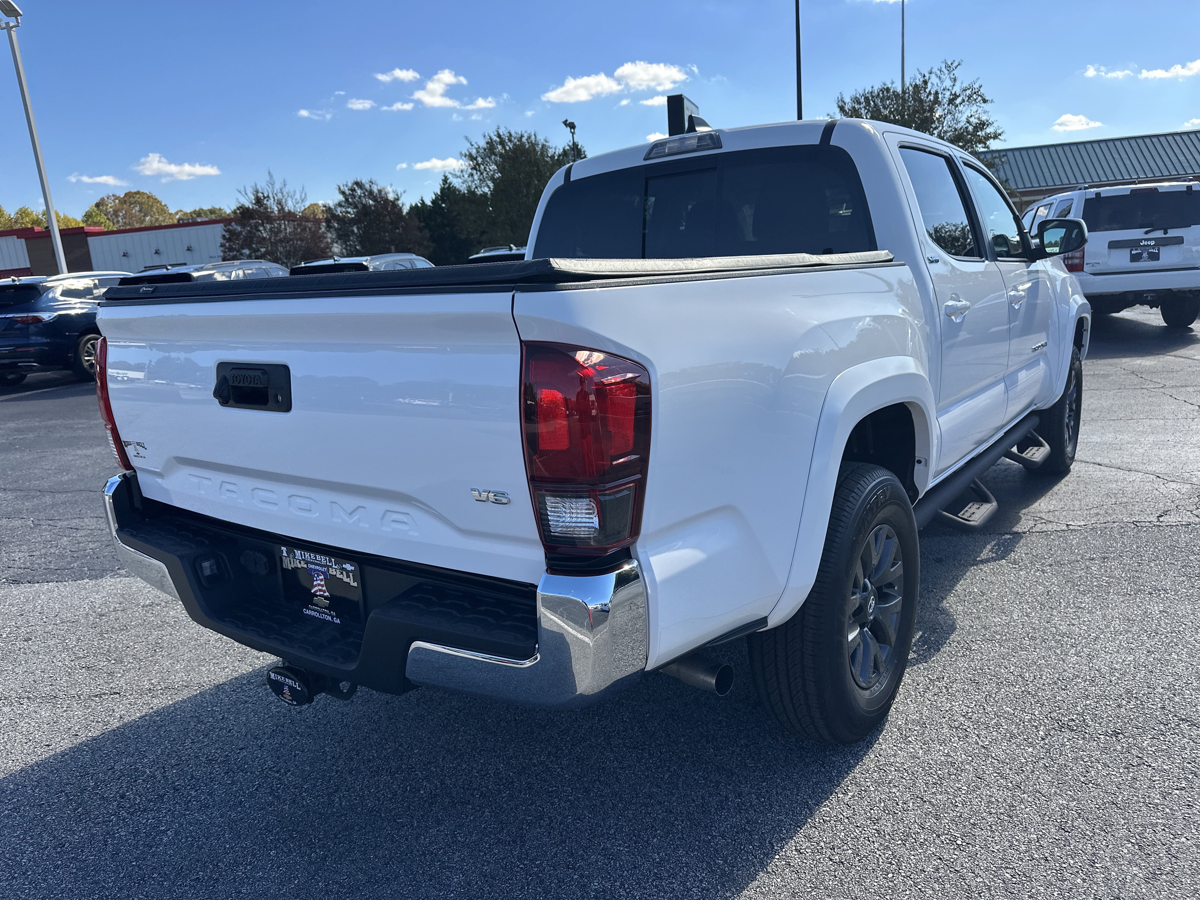 Used 2023 Toyota Tacoma TRD Off-Road image 8