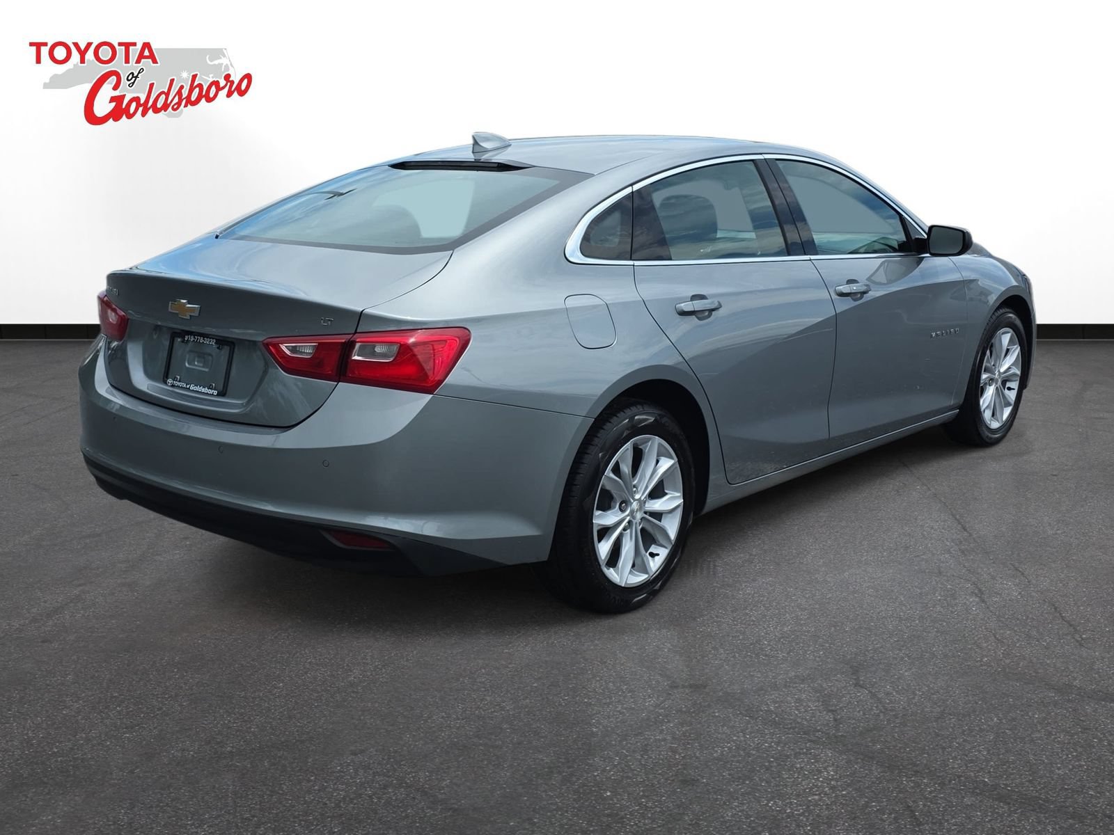 Used 2024 Chevrolet Malibu LT FWD image 5