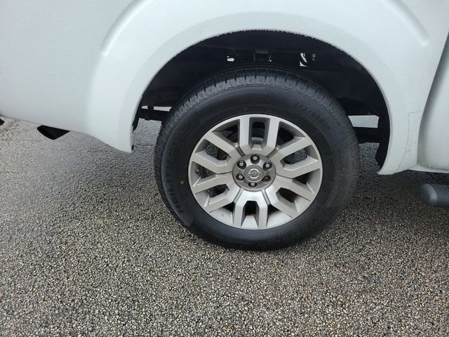 Used 2012 Nissan Frontier SL image 7