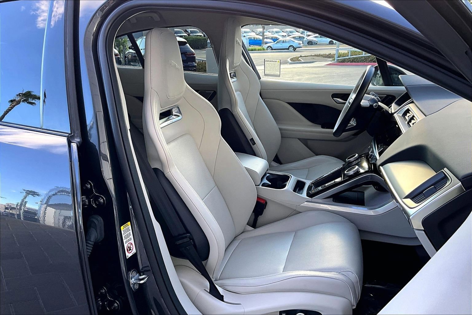 Used 2024 Jaguar I-PACE R-Dynamic HSE image 7