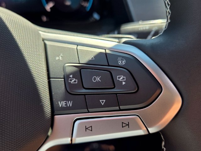 New 2026 Volkswagen Atlas Cross Sport SE FWD image 26