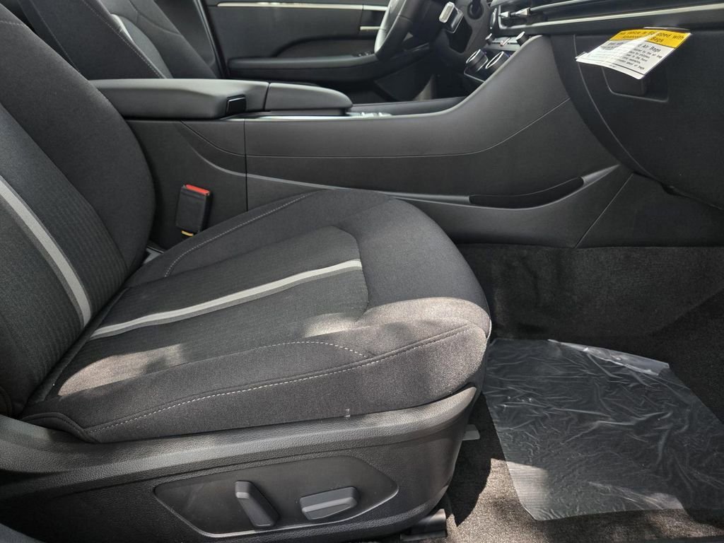 New 2025 Hyundai Sonata SEL FWD image 9