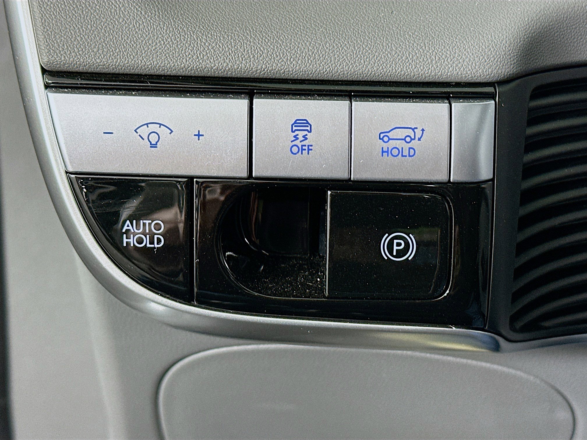 Used 2024 Hyundai Ioniq 5 SEL image 17