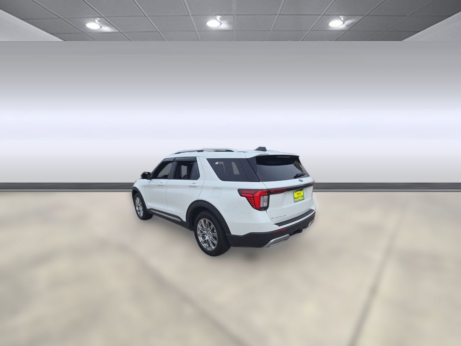 Used 2025 Ford Explorer Platinum image 3