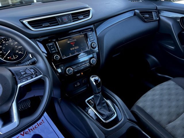 Used 2020 Nissan Rogue Sport SV image 38