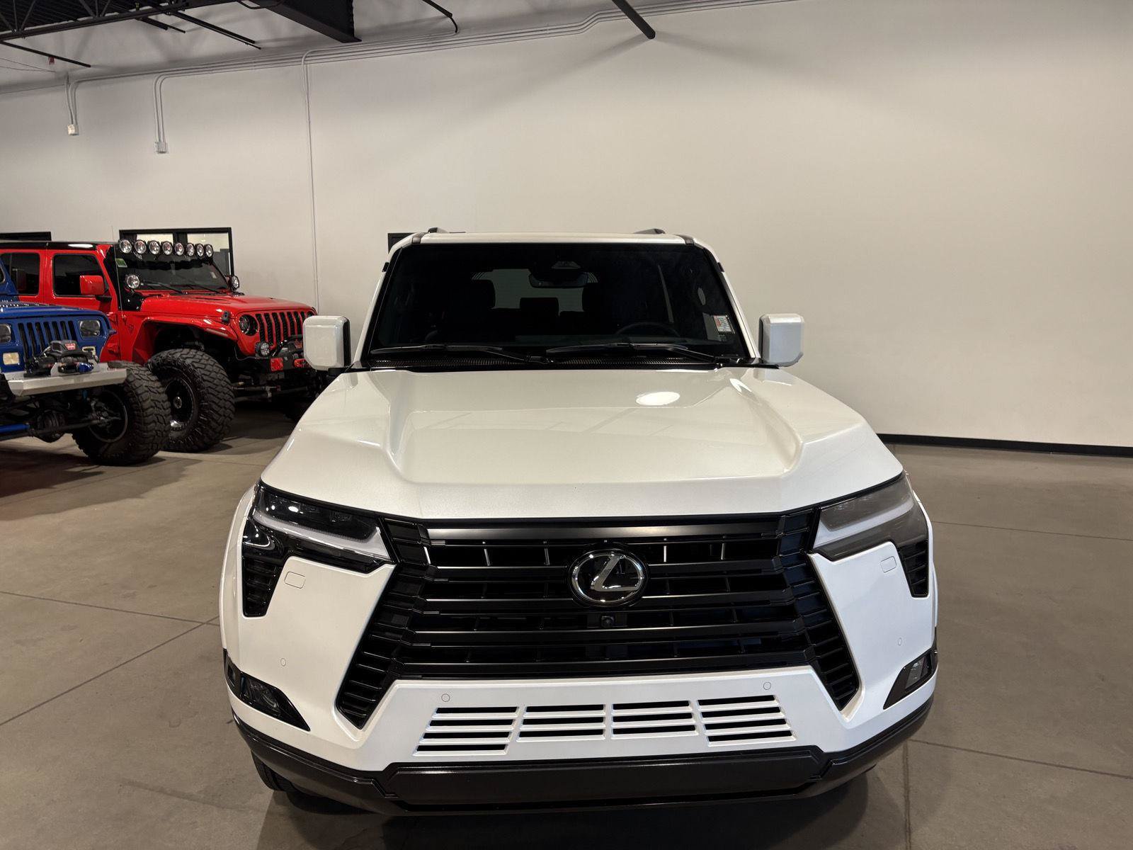 Used 2026 Lexus GX 550 w/ Cold Area Package AWD/4WD image 10
