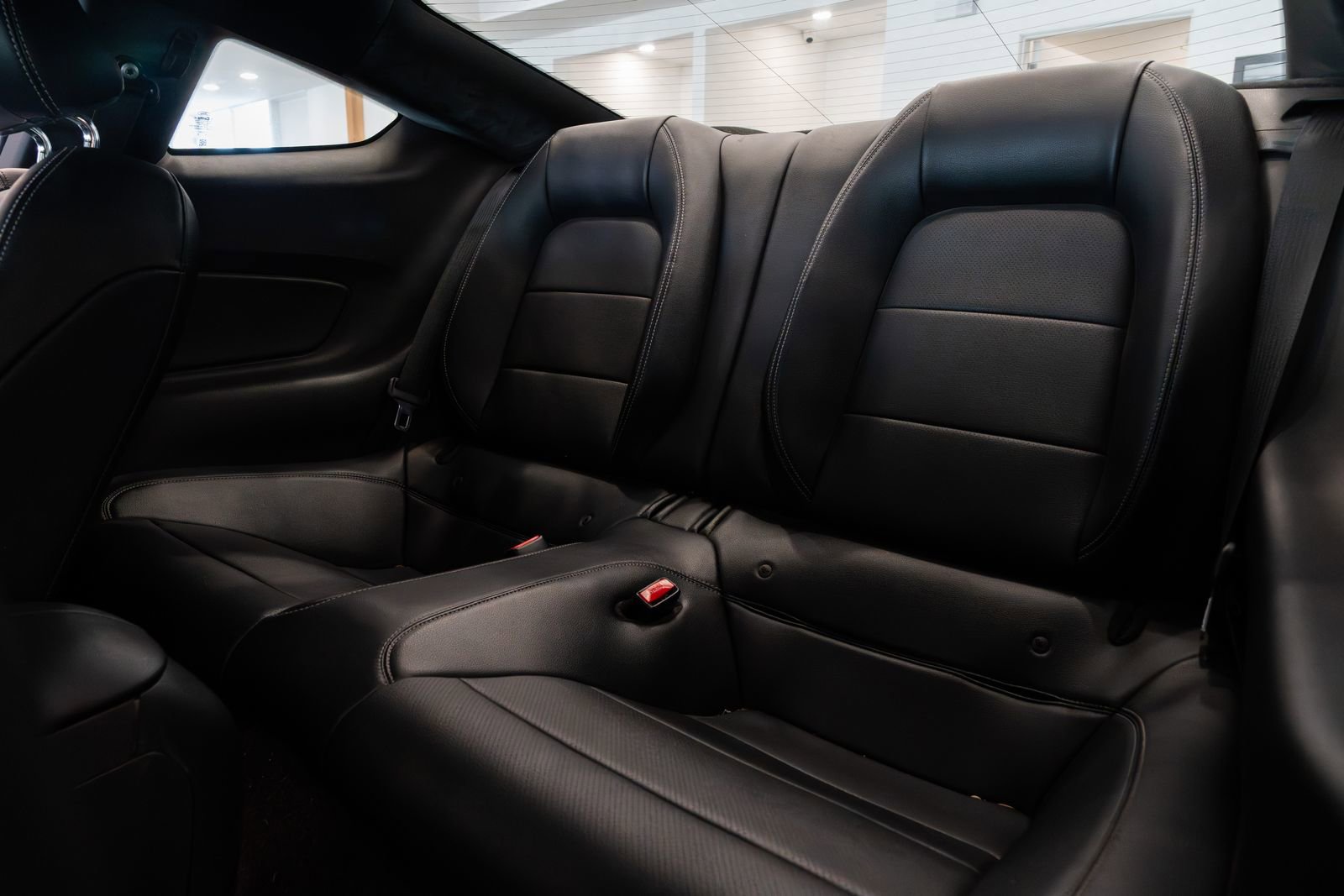 Used 2015 Ford Mustang GT Premium w/ GT Performance Package RWD image 9