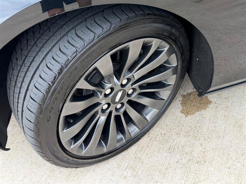 Used 2017 Cadillac CTS Luxury w/ Carbon Black Package AWD/4WD image 18