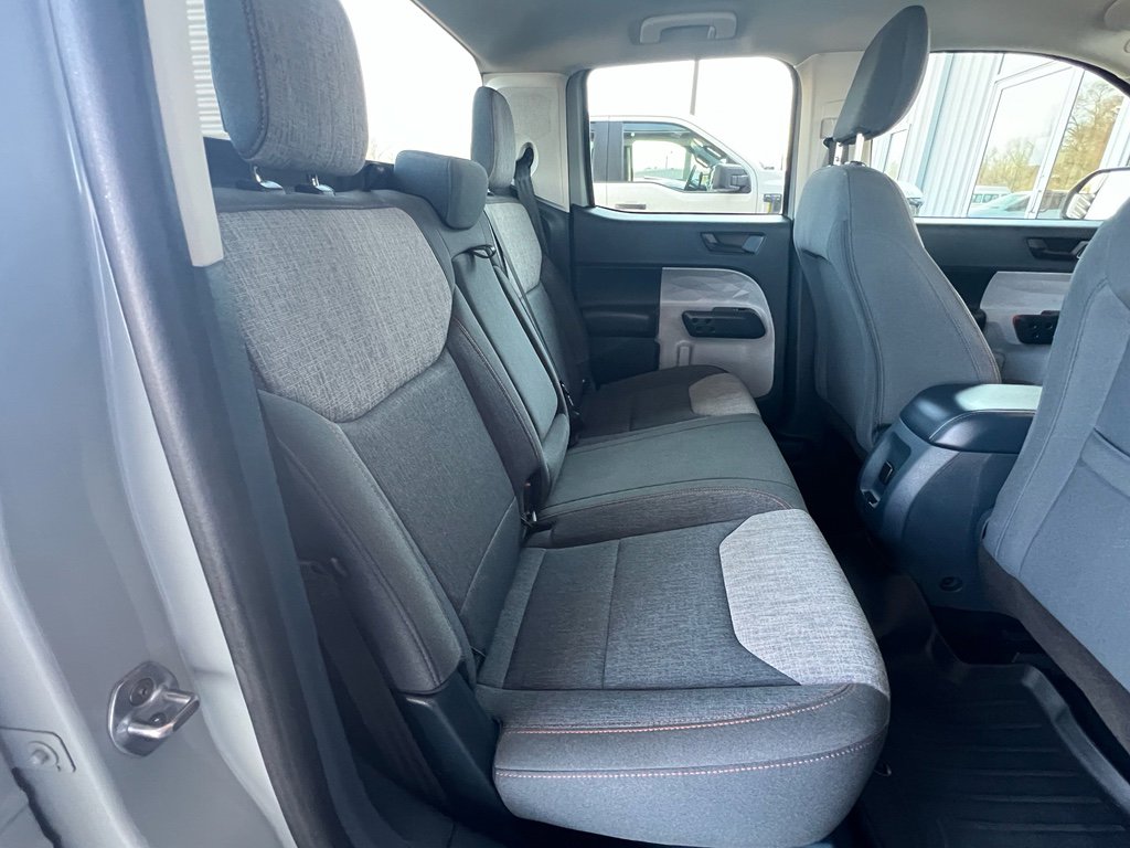 Used 2022 Ford Maverick XLT image 17