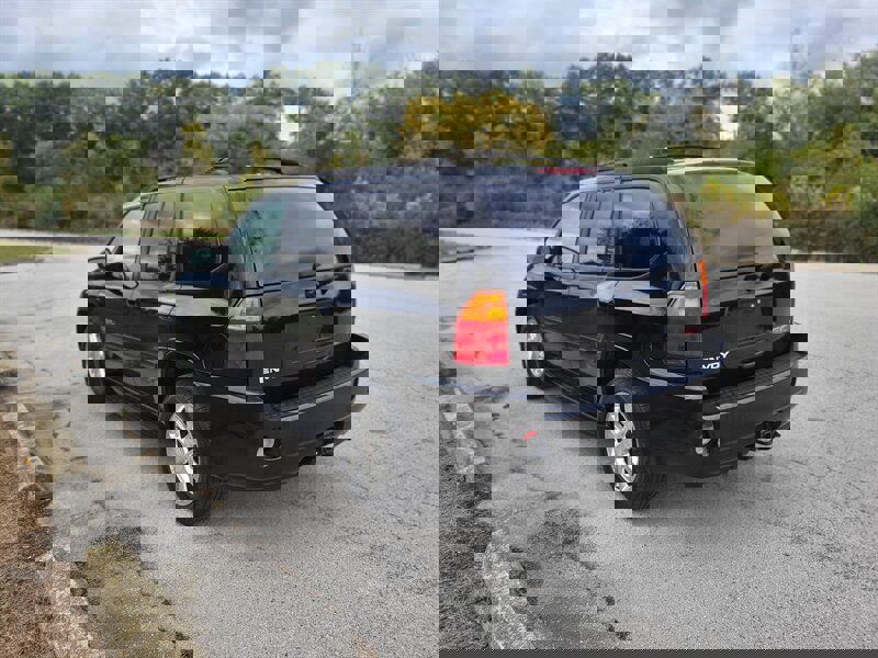 Used 2007 GMC Envoy Denali image 8