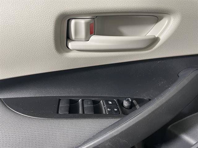 Certified 2023 Toyota Corolla LE w/ Carpet Mat Package (TMS) FWD image 17