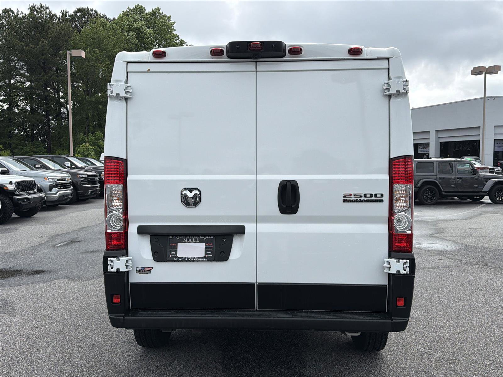 Used 2025 RAM ProMaster 2500 w/ Convenience Group FWD image 7