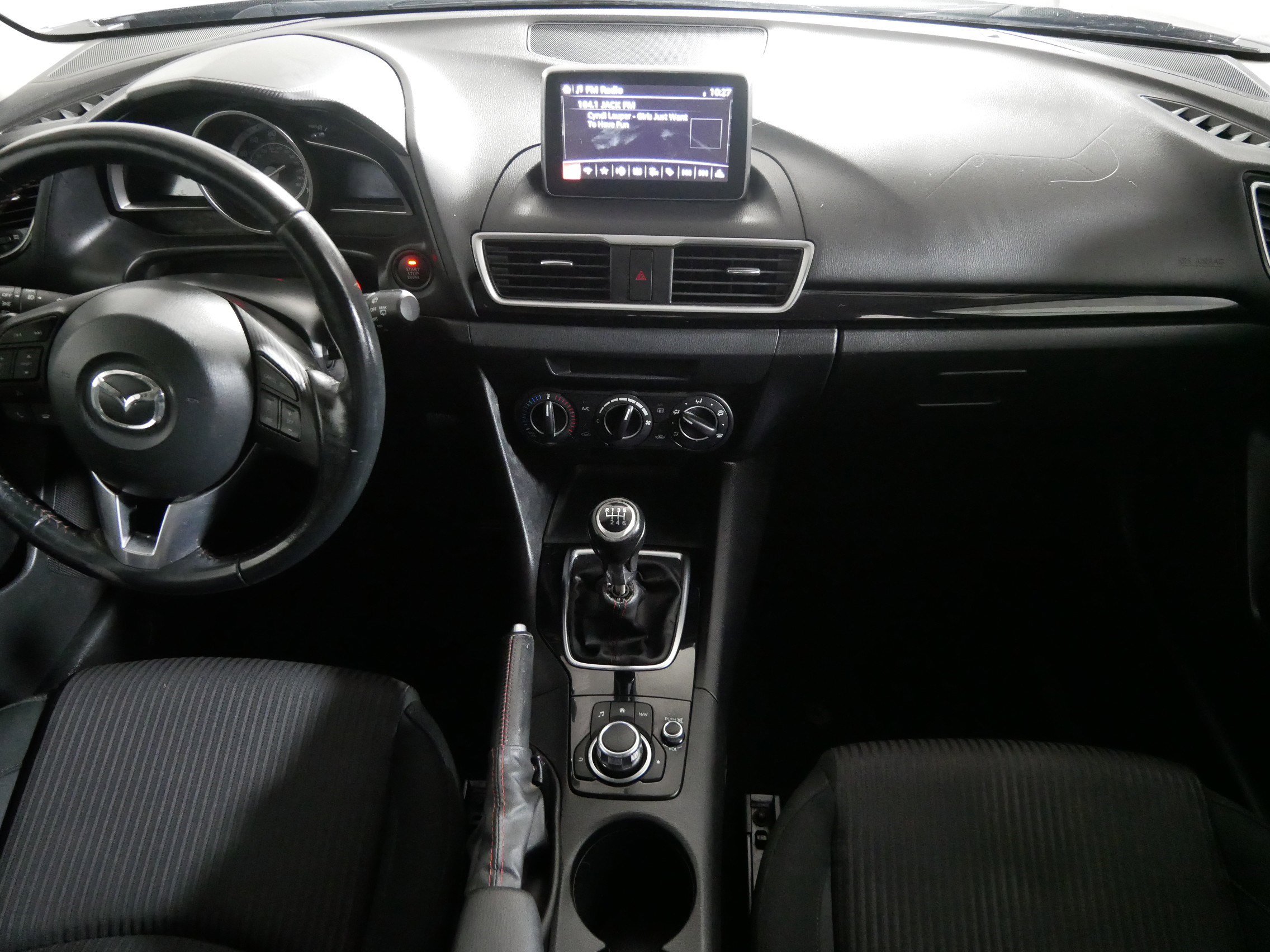 Used 2015 MAZDA MAZDA3 i Touring image 10