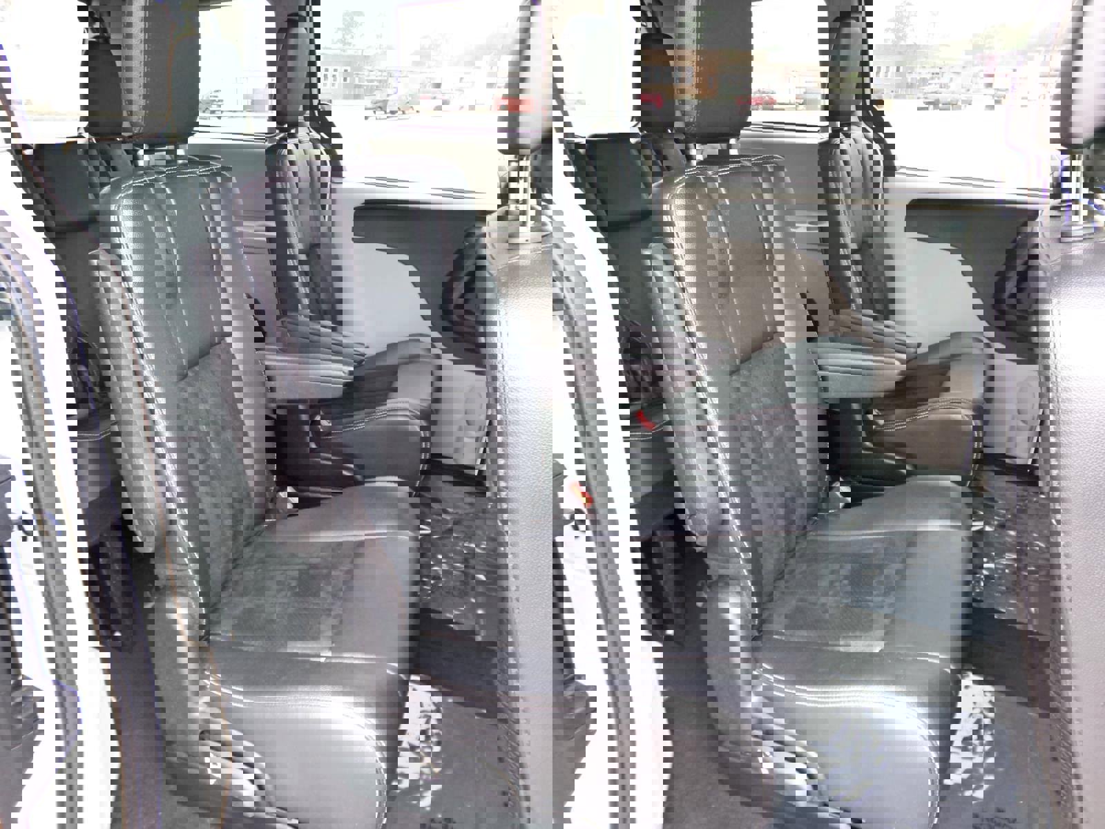 Used 2017 Dodge Grand Caravan SXT image 14