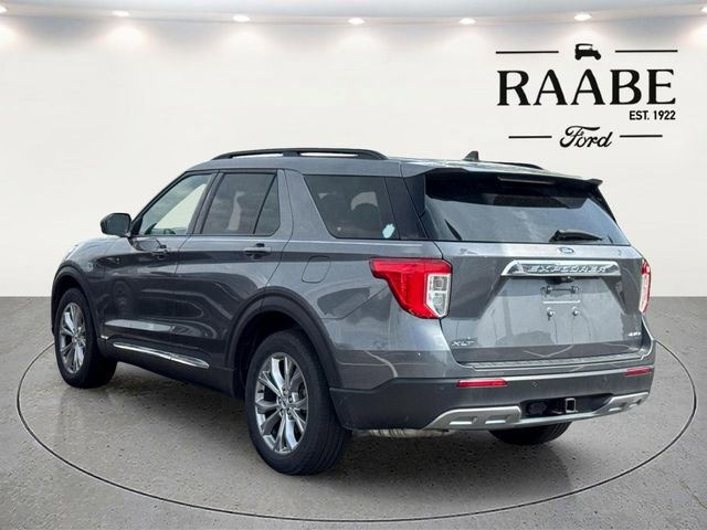 Used 2023 Ford Explorer XLT w/ Equipment Group 202A AWD/4WD image 10