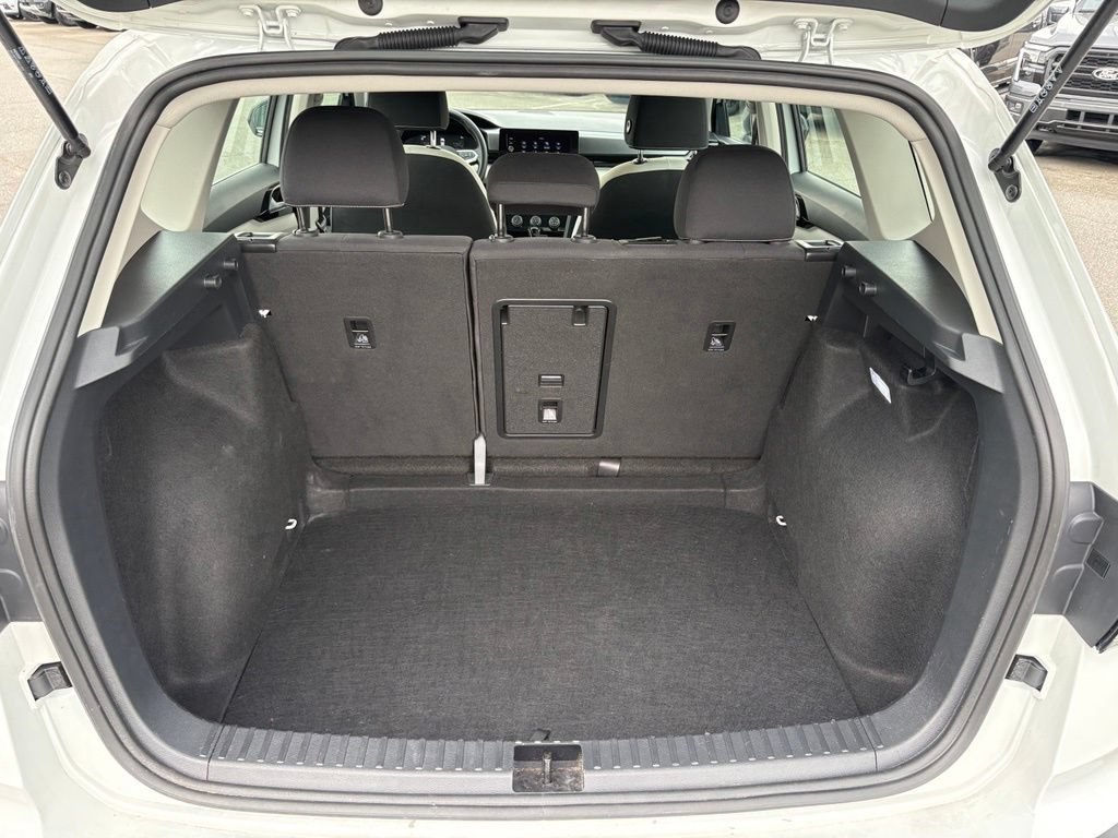 Used 2025 Volkswagen Taos S FWD image 18