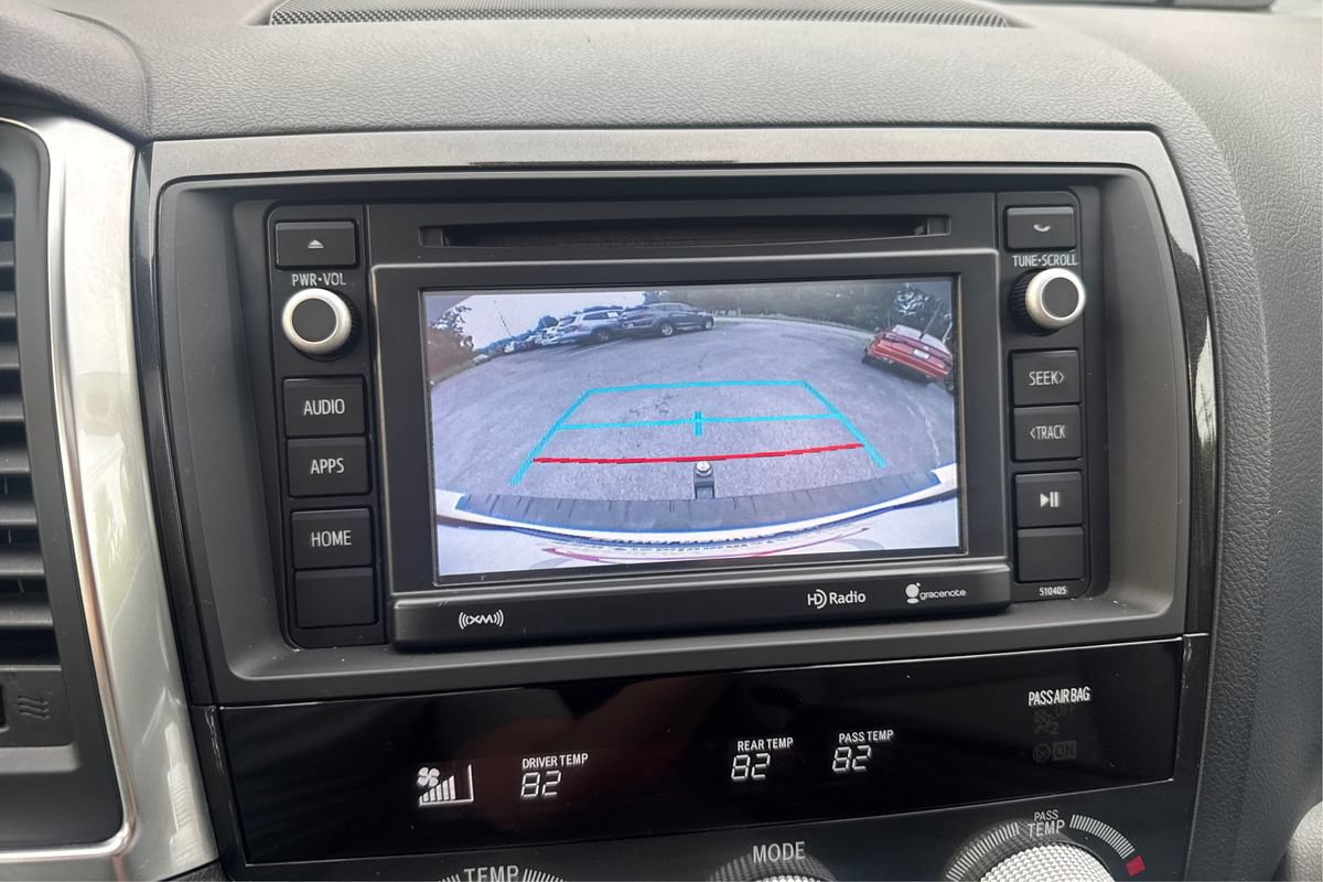 Used 2019 Toyota Sequoia SR5 AWD/4WD image 31