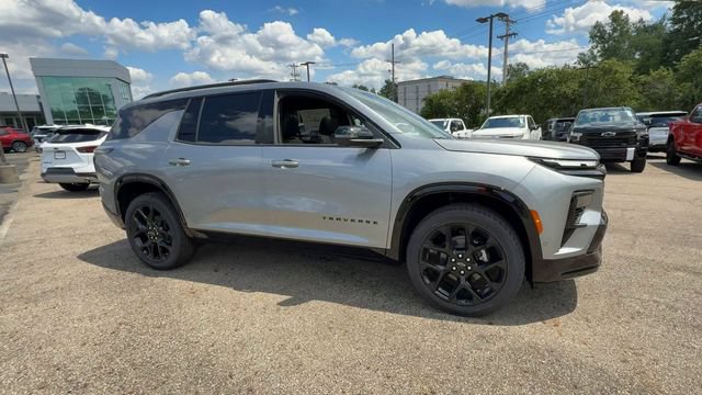 New 2026 Chevrolet Traverse RS w/ LPO, Floor Liner Package AWD/4WD image 2