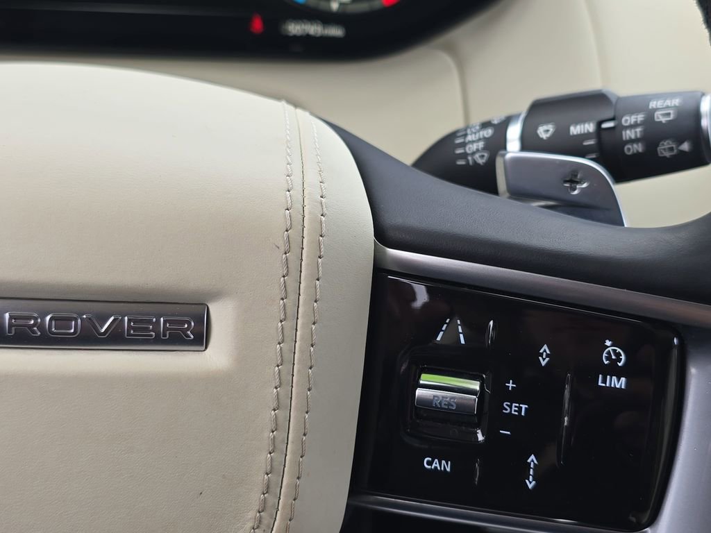 Certified 2023 Land Rover Range Rover SE image 19