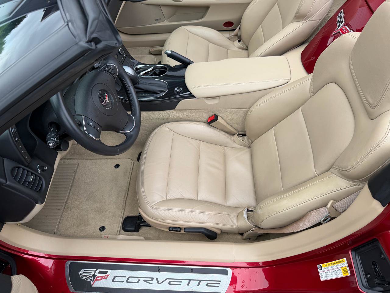 Used 2013 Chevrolet Corvette Convertible w/ 2LT Preferred Equipment Group RWD image 11