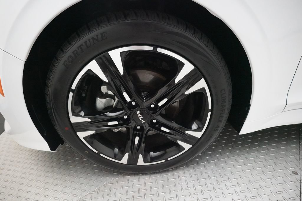 Used 2023 Kia K5 GT-Line image 24