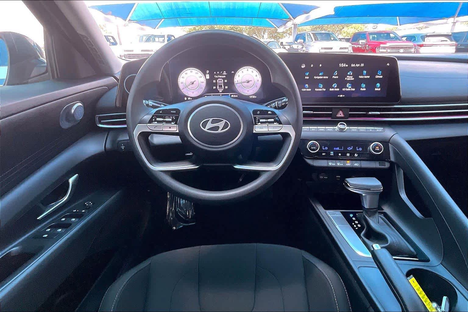 Used 2024 Hyundai Elantra SEL FWD image 6