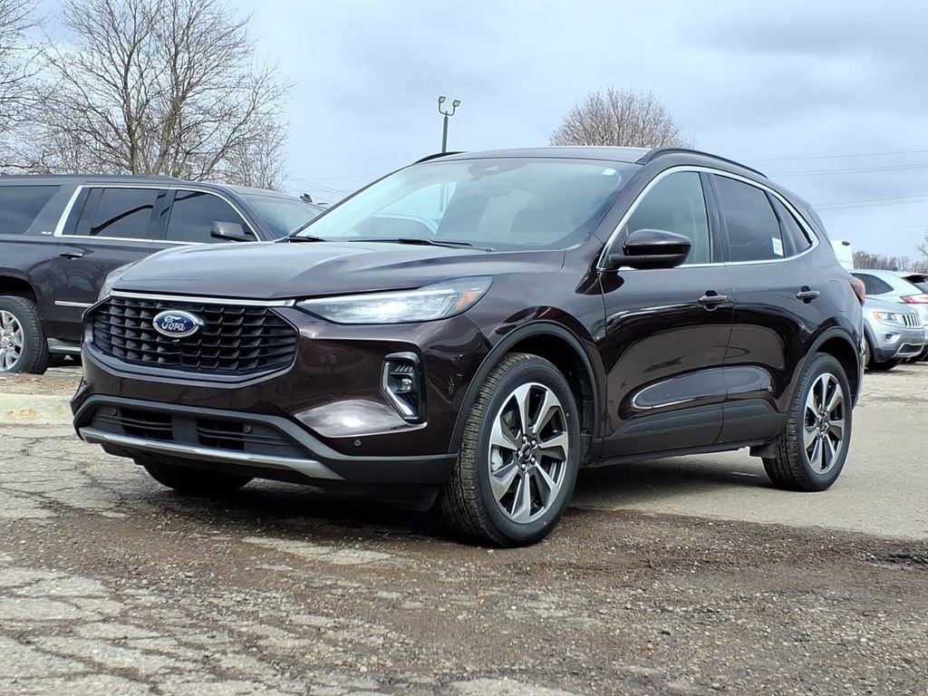 Certified 2023 Ford Escape Platinum image 1