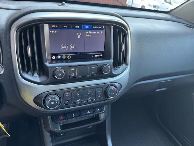 Used 2022 Chevrolet Colorado LT AWD/4WD image 12