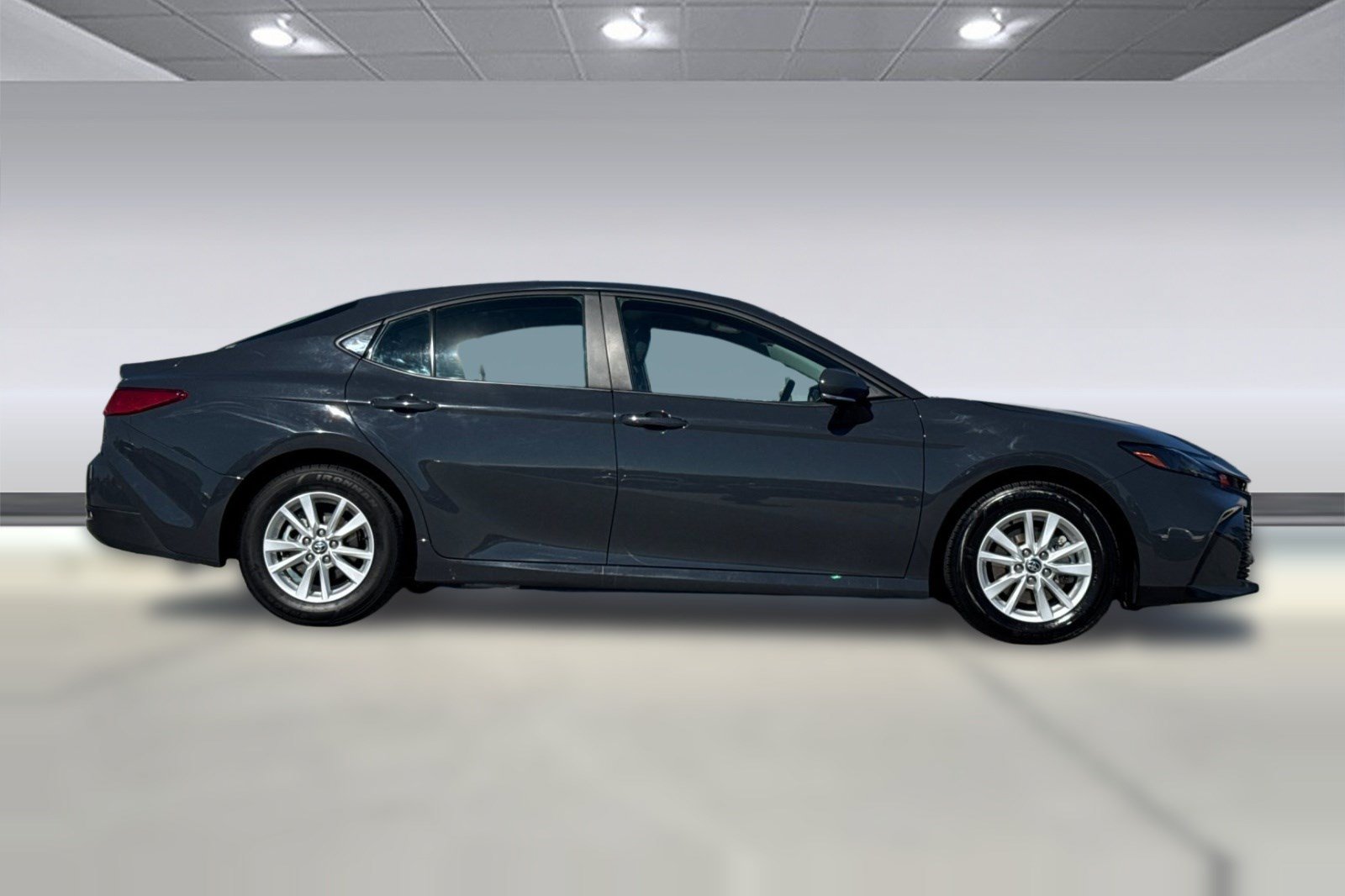 Used 2025 Toyota Camry LE w/ Convenience Package AWD/4WD image 8
