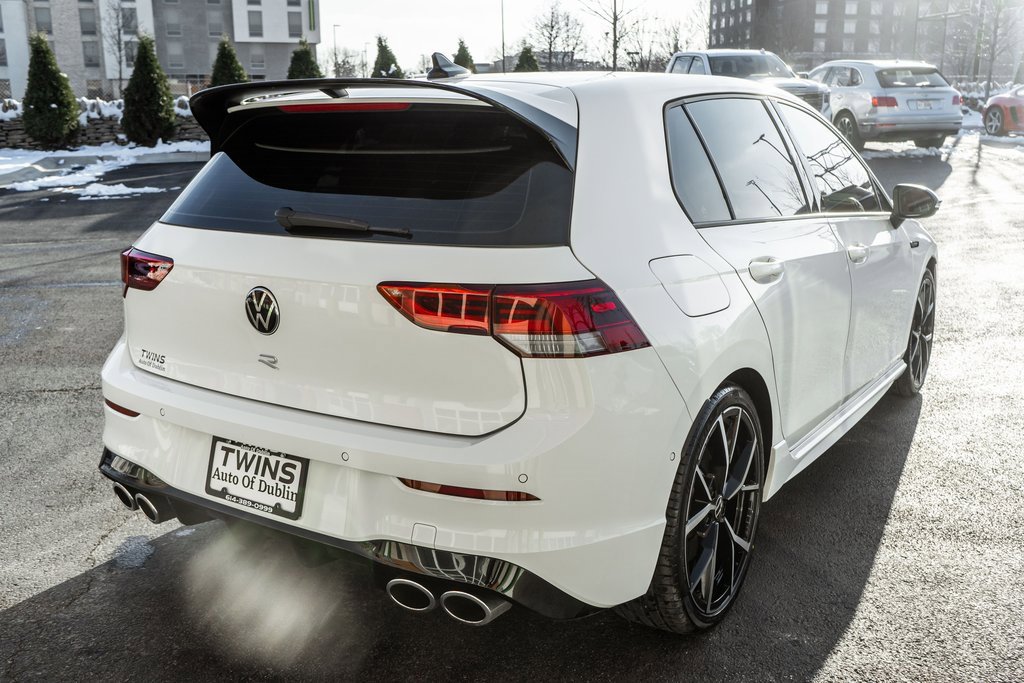 Used 2024 Volkswagen Golf R image 40