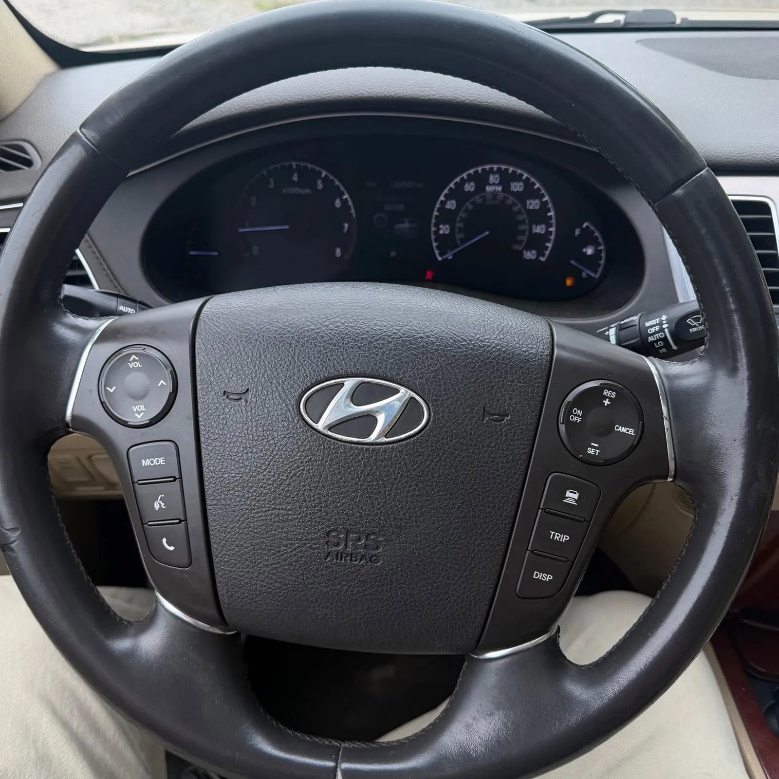 Used 2012 Hyundai Genesis 3.8 w/ Premium Pkg RWD image 15
