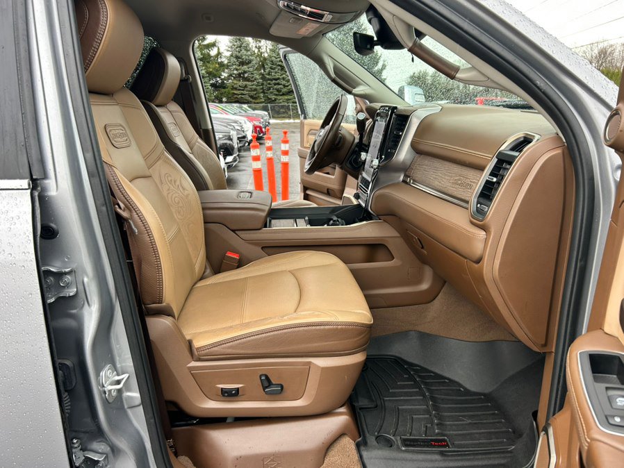 Used 2023 RAM 3500 Limited image 22