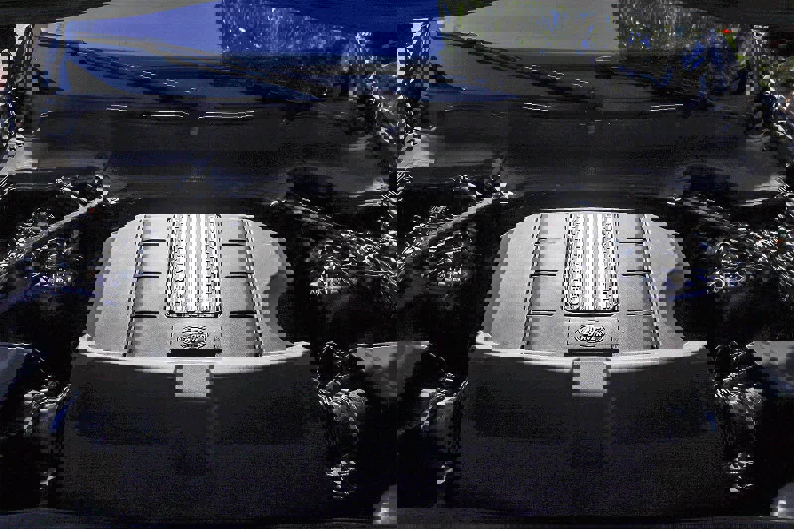 Used 2020 Land Rover Discovery Landmark image 28