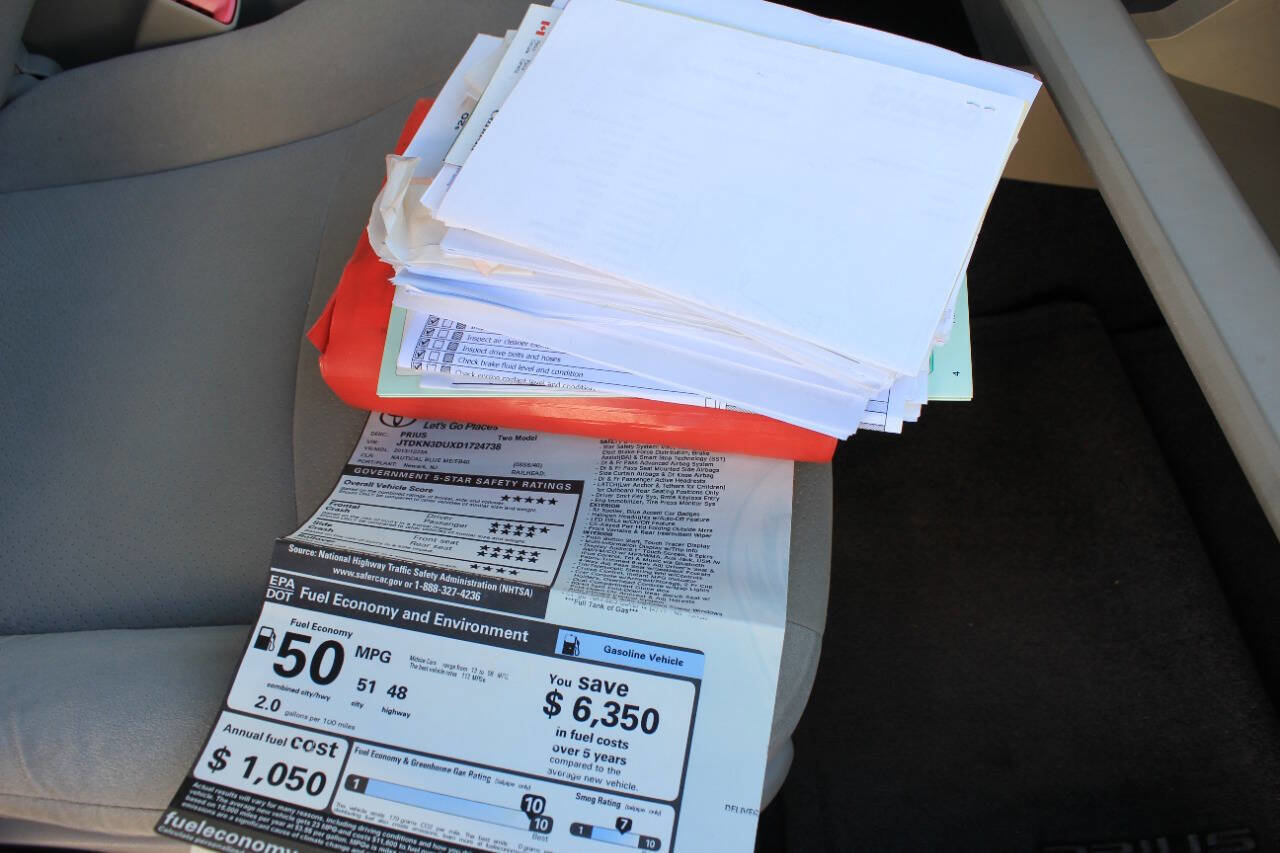 Used 2013 Toyota Prius Two image 18